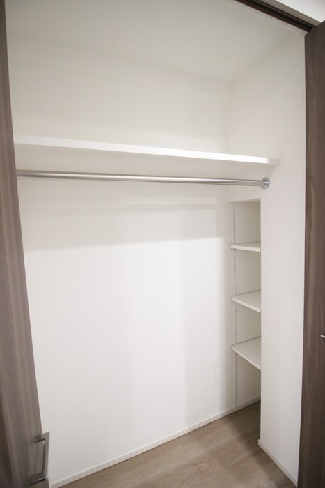 物件内観写真10　(収納)