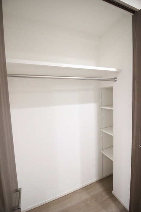 物件内観写真11　(収納)