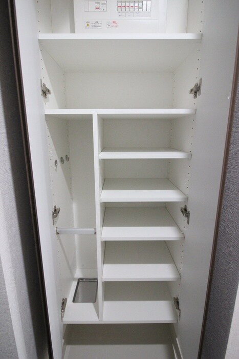 物件内観写真15　(靴箱)
