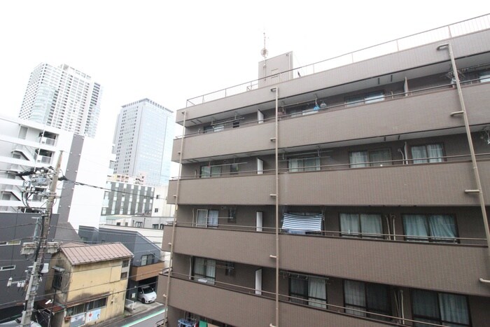 物件内観写真20　(室内からの展望)