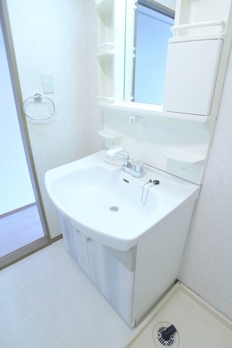 物件内観写真8　(洗面)