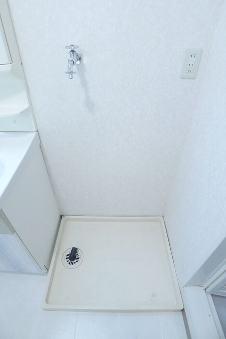 物件内観写真18　(洗濯機置場)