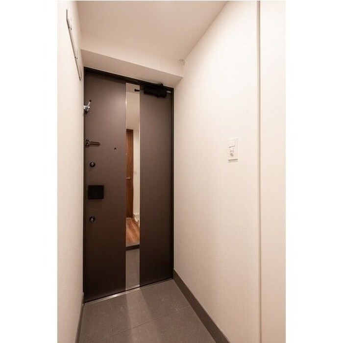 物件内観写真15　(玄関)