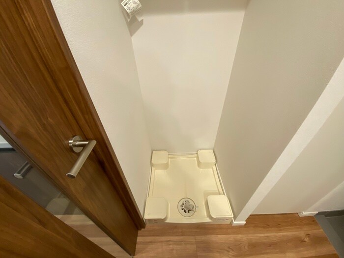 物件内観写真19　(洗濯機置場)