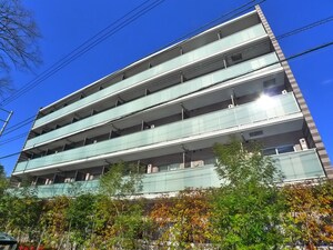 ライジングプレイス綾瀬（111）外観写真