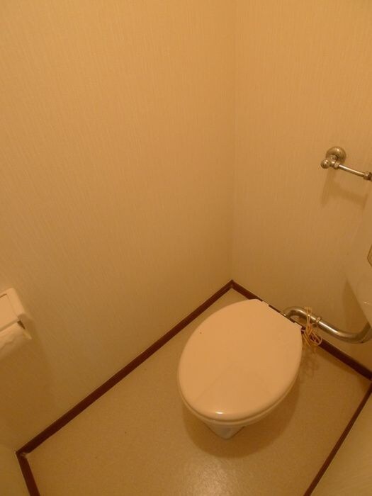 物件内観写真15　(トイレ)