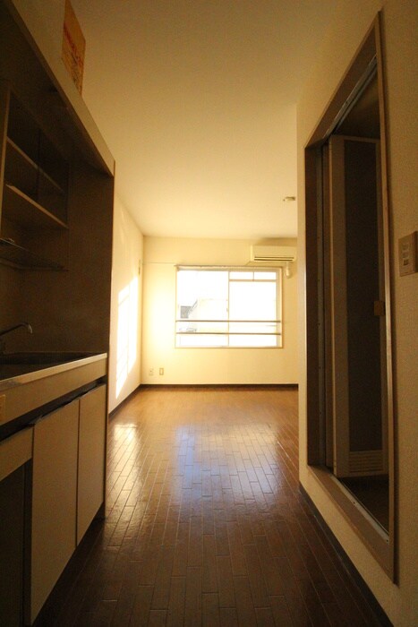 物件内観写真7　(廊下)