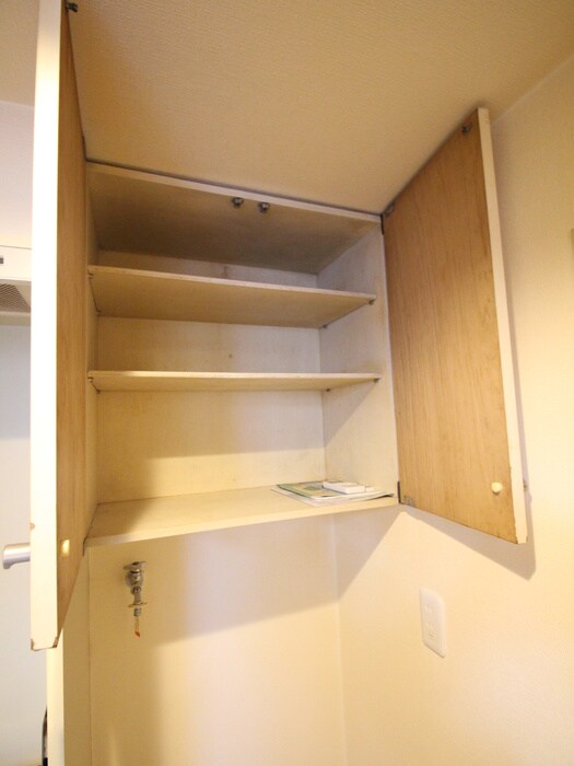 物件内観写真21　(収納)