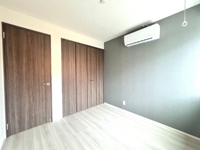 物件内観写真6　(室内からの展望)