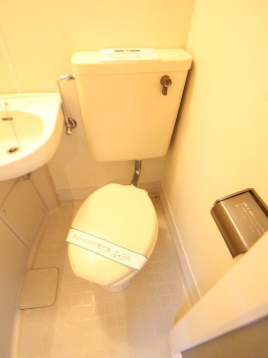 物件内観写真10　(トイレ)