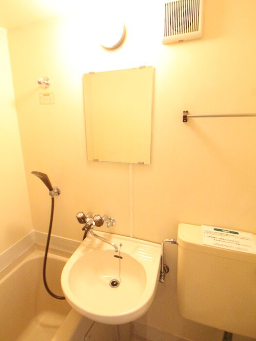 物件内観写真11　(洗面)