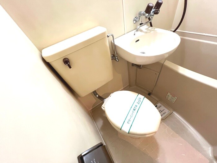 物件内観写真13　(トイレ)