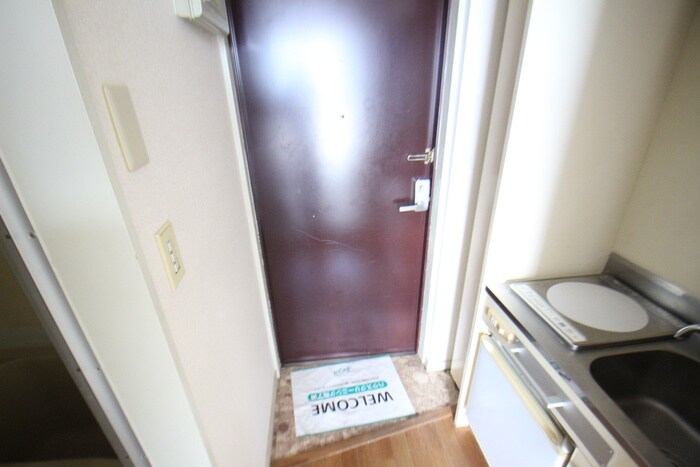 物件内観写真15　(玄関)