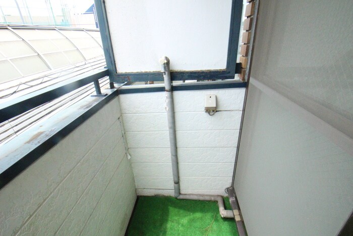 物件内観写真16　(洗濯機置場)