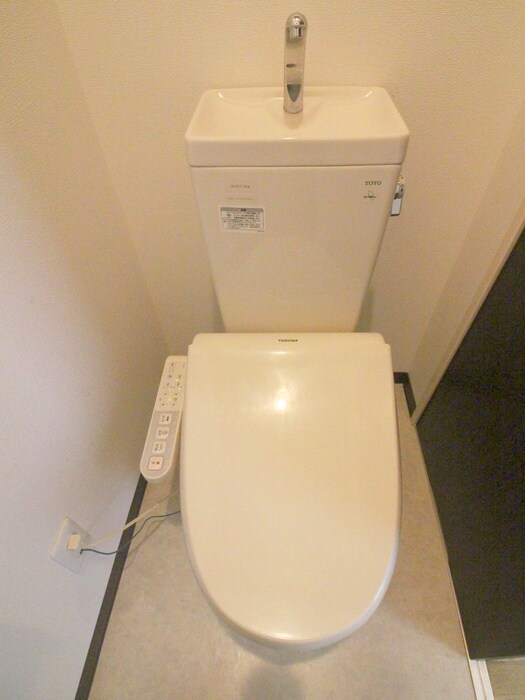 物件内観写真12　(トイレ)