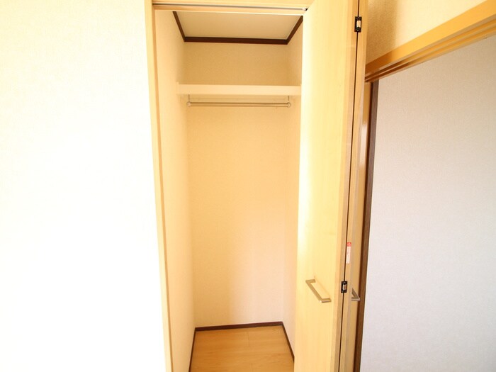 物件内観写真10　(収納)