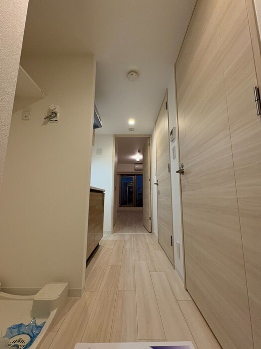 物件内観写真7　(玄関)