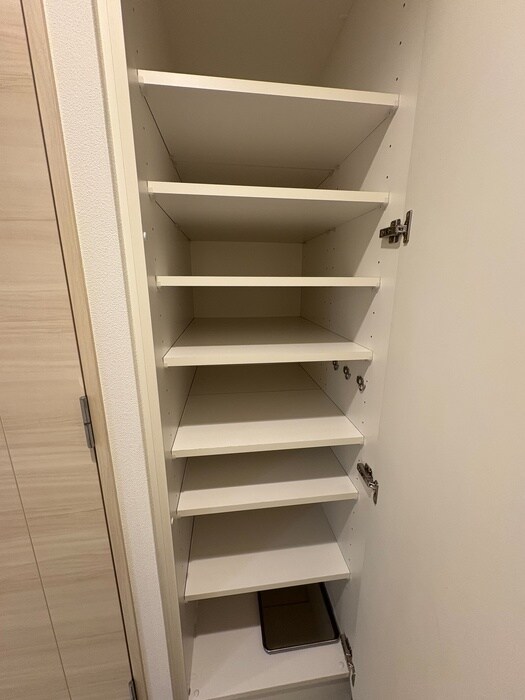 物件内観写真8　(靴箱)