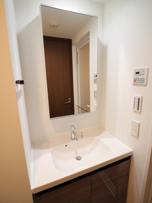 物件内観写真12　(洗面)