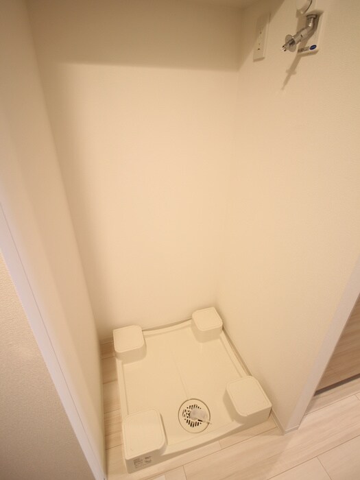 物件内観写真14　(洗濯機置場)