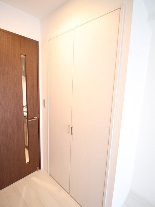 物件内観写真15　(廊下)