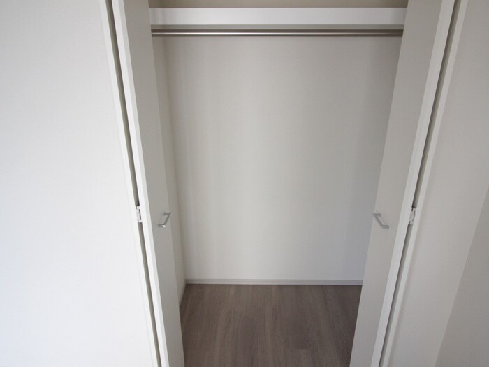 物件内観写真15　(収納)