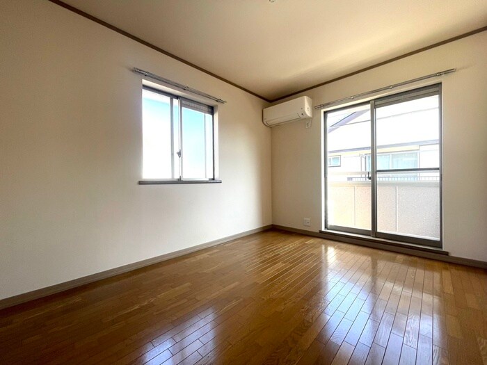 カーサヴェルデ(201)の居室