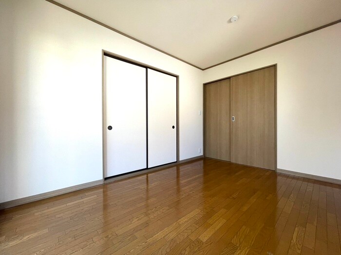 カーサヴェルデ(201)の居室