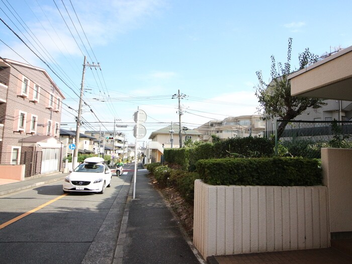 物件外観写真6　(周辺環境)