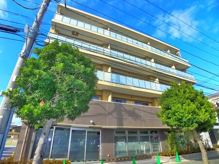 ベイシャルマン外観写真