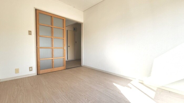 物件内観写真6　(居室)