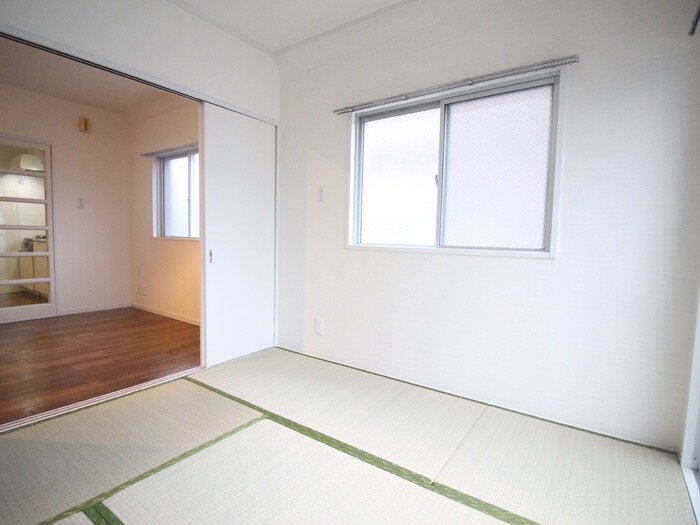 物件内観写真10　(居室)