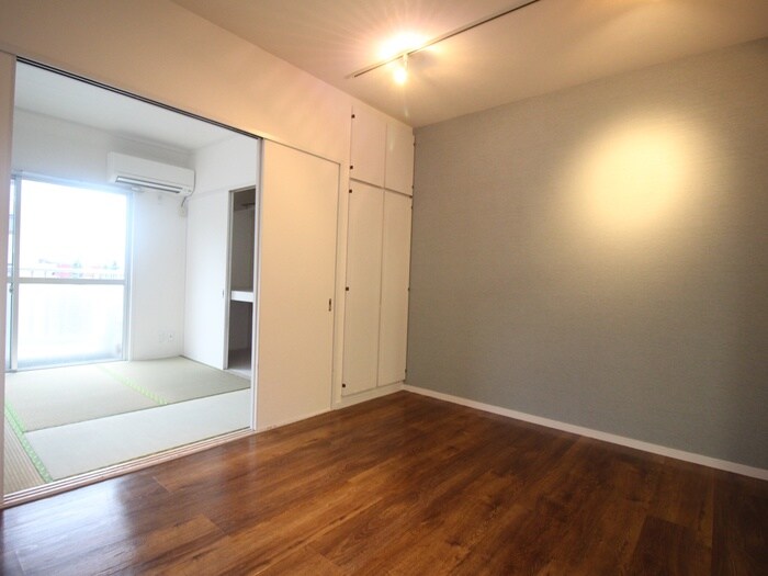 物件内観写真11　(居室)