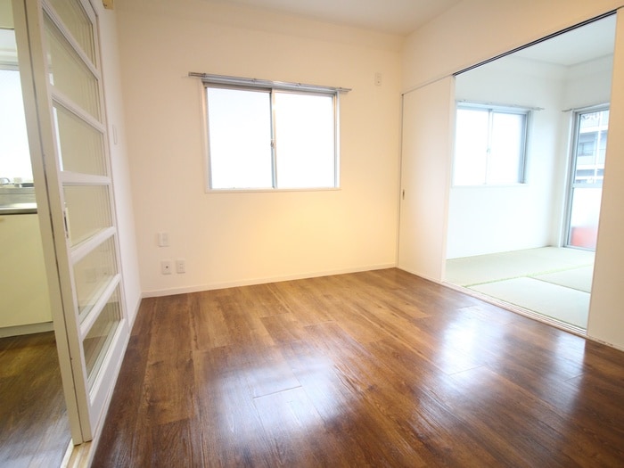 物件内観写真12　(居室)