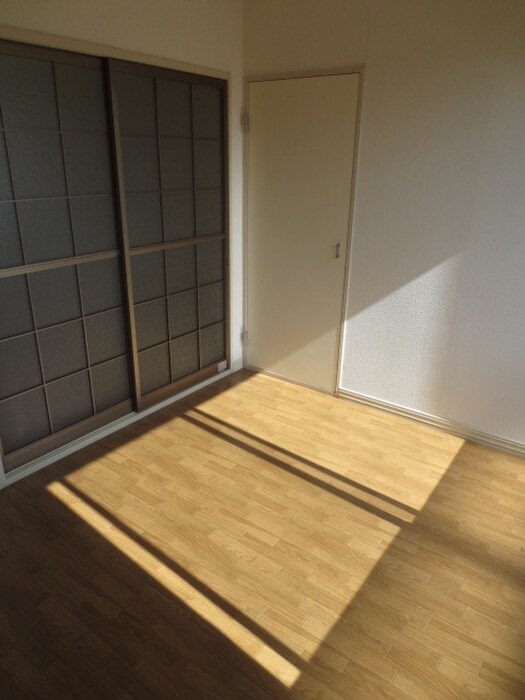 物件内観写真5　(居室)