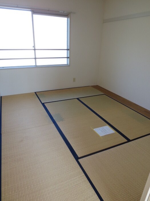 物件内観写真6　(居室)