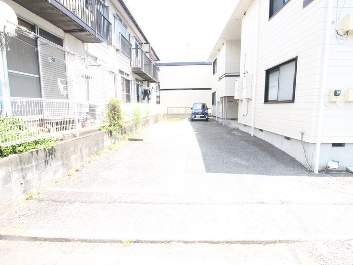 物件外観写真5　(エントランス部分)