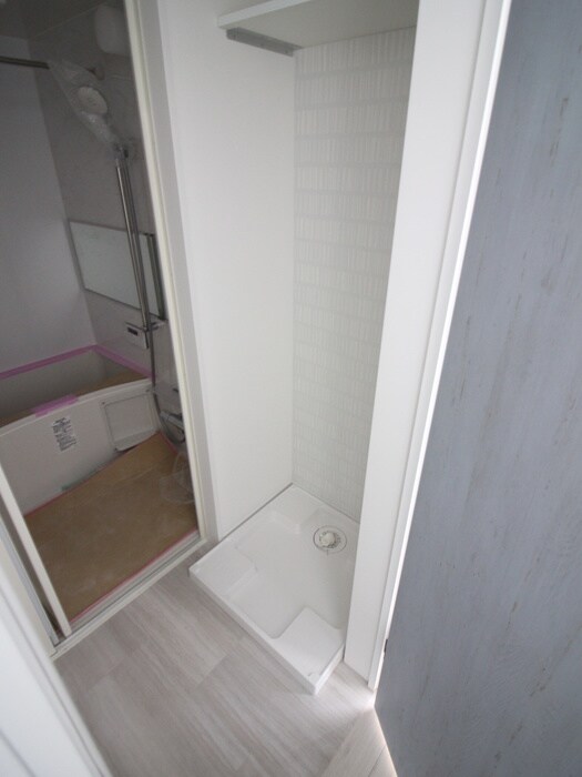 物件内観写真17　(洗濯機置場)