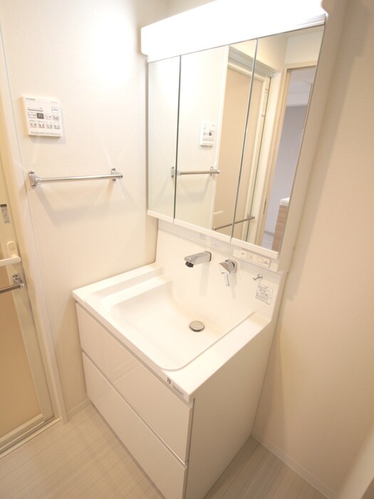 物件内観写真9　(洗面)