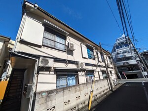 平和荘外観写真