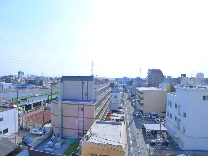 物件内観写真14　(室内からの展望)