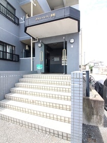 グランパレス弐番館の外観写真