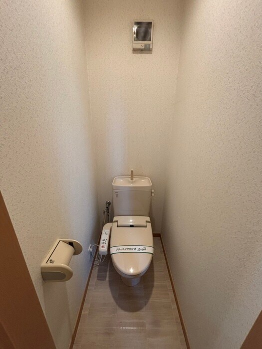 物件内観写真10　(トイレ)