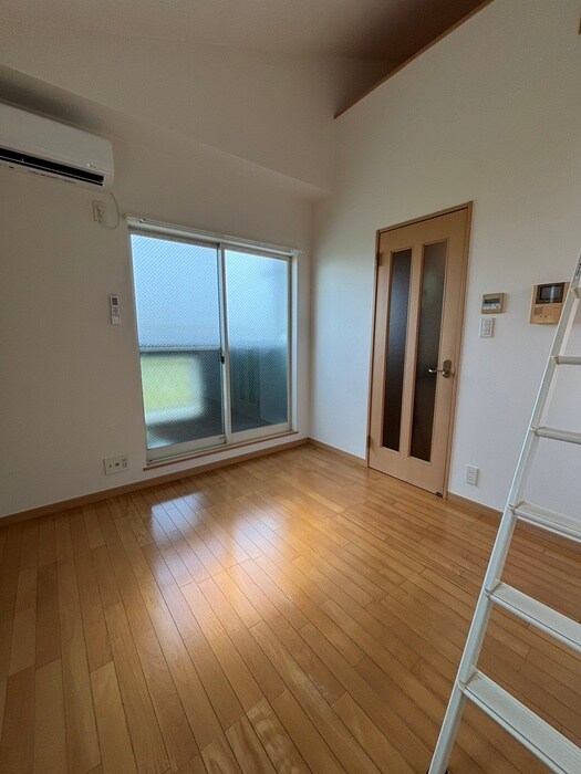 物件内観写真21　(居室)