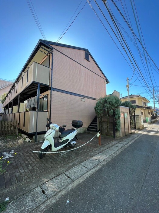 物件外観写真3　(駐輪場)