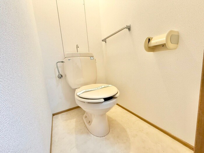 物件内観写真13　(トイレ)