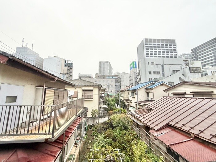 物件内観写真17　(室内からの展望)