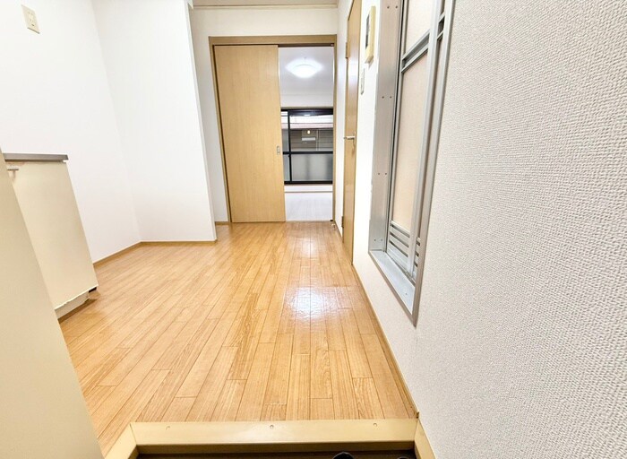 物件内観写真20　(廊下)