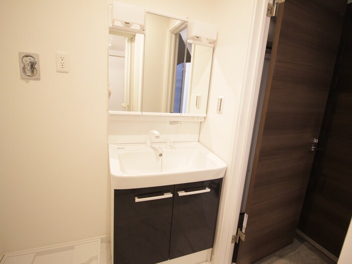 物件内観写真10　(洗面)