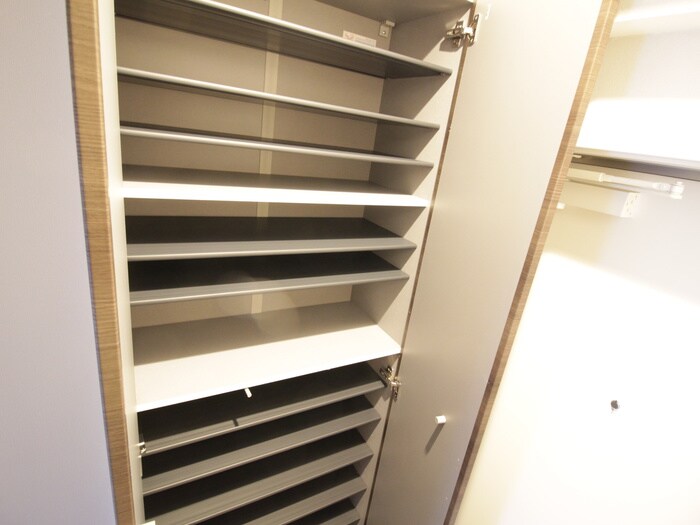 物件内観写真17　(靴箱)